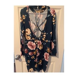 Iris brand floral turtleneck dress open back 2x
